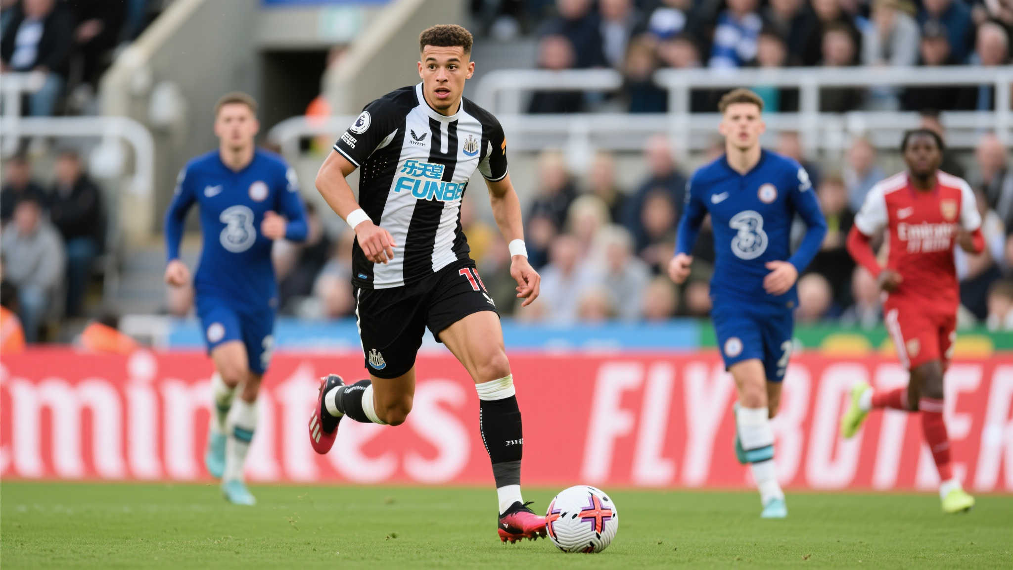 英媒:阿森纳与切尔西争抢安东尼-戈登,纽卡或开价8000万镑 英媒:阿森纳与切尔西争抢安东尼-戈登,纽卡或开价8000万镑